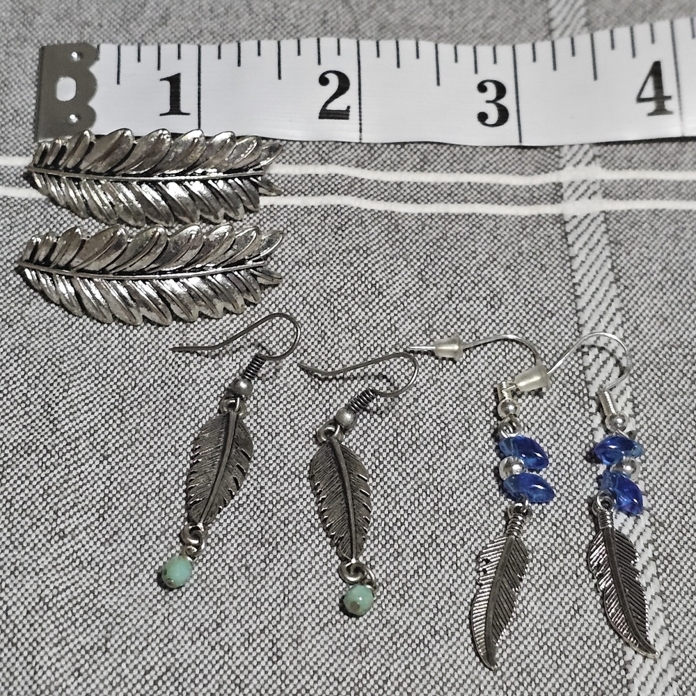 ⭐️Lot Of Silver Feather And Leaf Earrings Set
